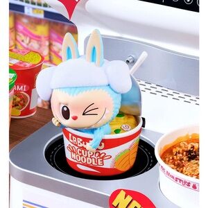 Pop Mart Labubu The Monsters Wacky Mart - Cup of noodles